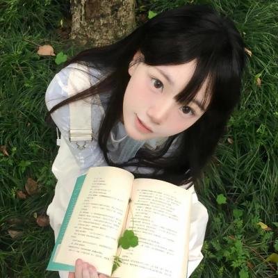 笨拙之极的前辈。